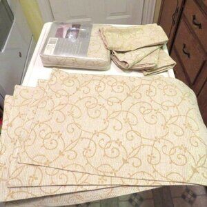 METALLIC GOLD SWIRL on LT CREAM (4) Fab Placemats (4) Fab Napkins (1) Tablecloth